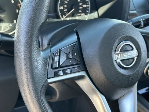 Used 2023 Nissan Altima 2.5 SV image 23