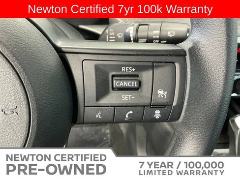 Used 2025 Nissan Kicks SV FWD image 28