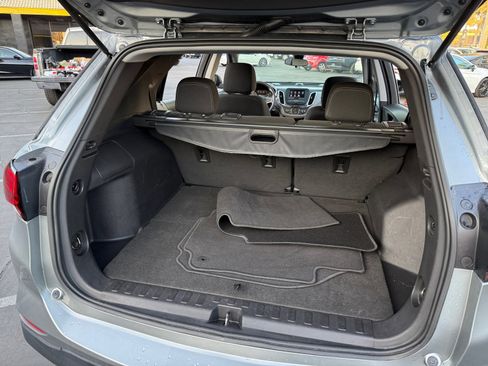 Used 2023 Chevrolet Equinox LS image 20