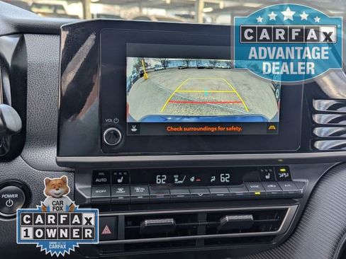 Used 2025 Toyota Camry SE w/ Convenience Package image 7