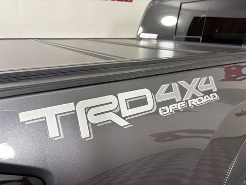 Used 2021 Toyota Tacoma TRD Off-Road AWD/4WD image 13
