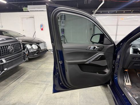 Used 2024 BMW X6 M60i image 20