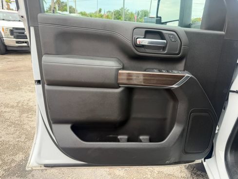 Used 2023 Chevrolet Silverado 2500 LT AWD/4WD image 10