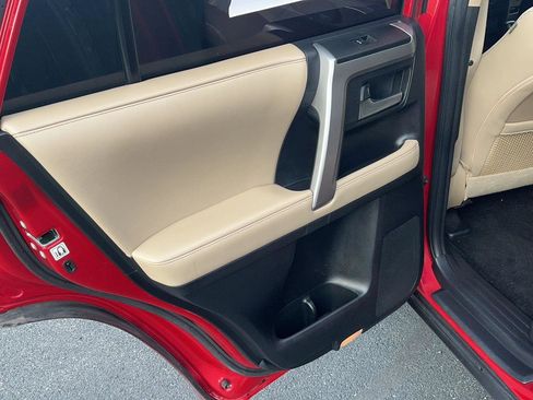 Certified 2022 Toyota 4Runner SR5 Premium AWD/4WD image 23
