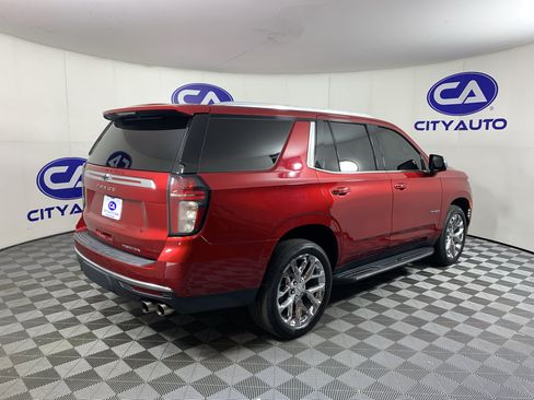 Used 2021 Chevrolet Tahoe Premier w/ Premium Package AWD/4WD image 3