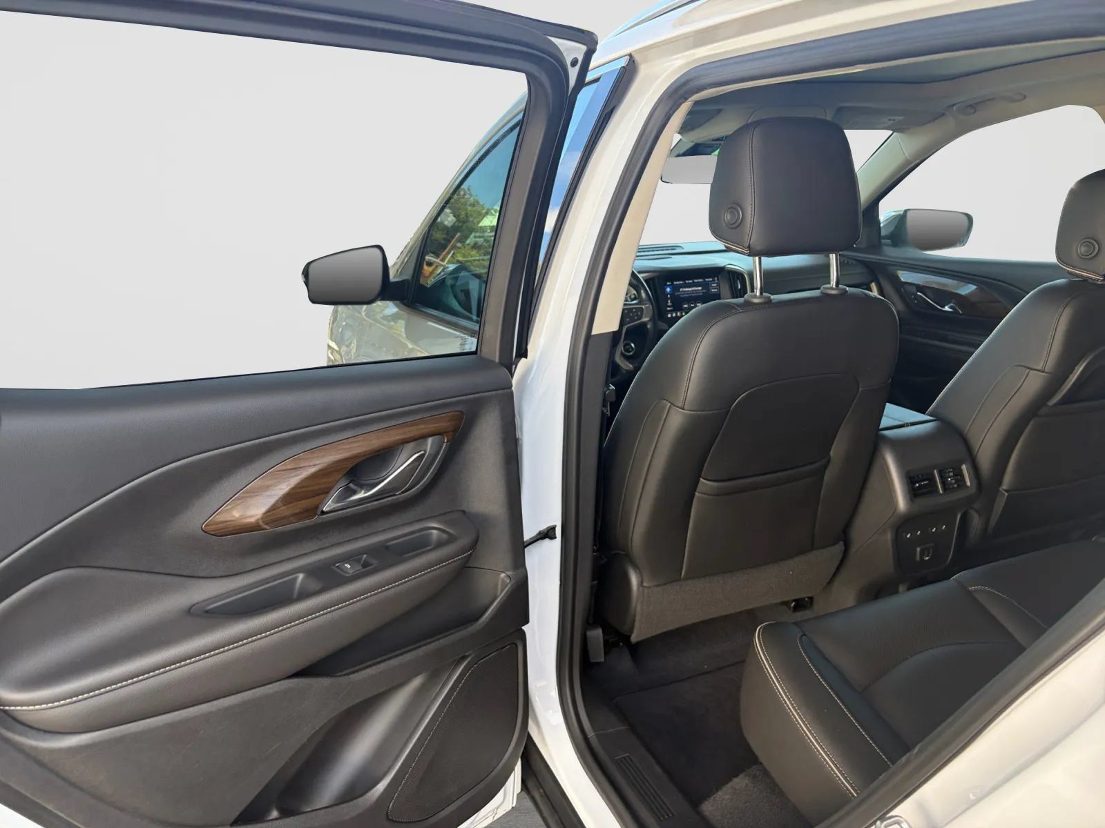 Used 2020 GMC Terrain Denali w/ Denali Premium Package AWD/4WD image 14
