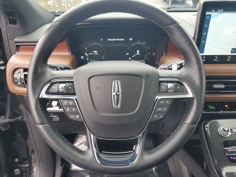 Certified 2022 Lincoln Nautilus Reserve w/ Equipment Group 201A image 14