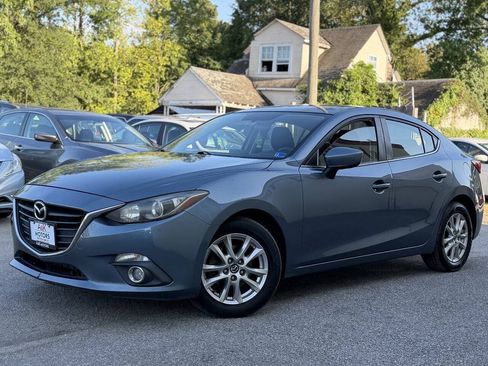 Used 2014 MAZDA MAZDA3 i Touring w/ Technology Package FWD image 2