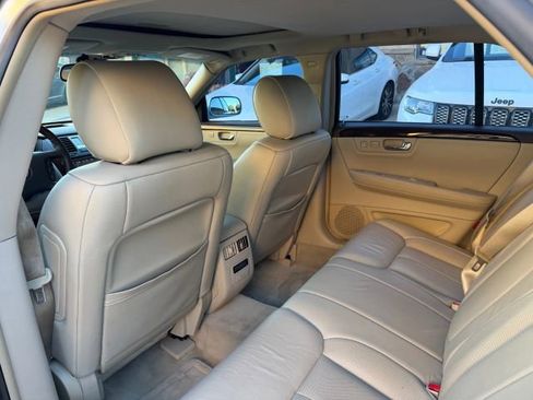 Used 2009 Cadillac DTS image 24