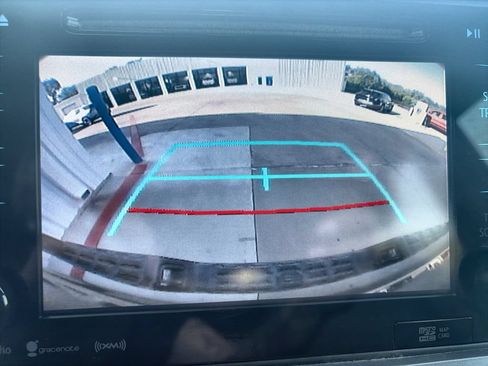 Used 2019 Toyota Tacoma TRD Off-Road w/ Technology Package AWD/4WD image 15