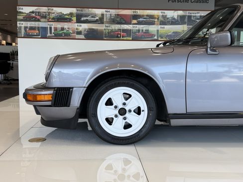 Used 1988 Porsche 911 Carrera image 9