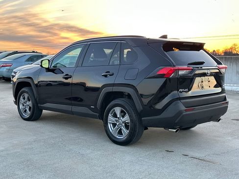 Certified 2025 Toyota RAV4 XLE image 3