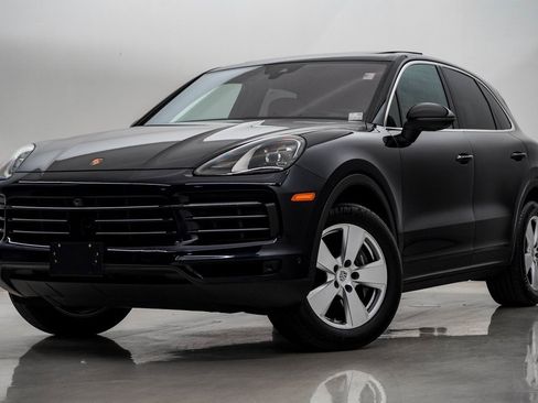 Certified 2022 Porsche Cayenne image 1