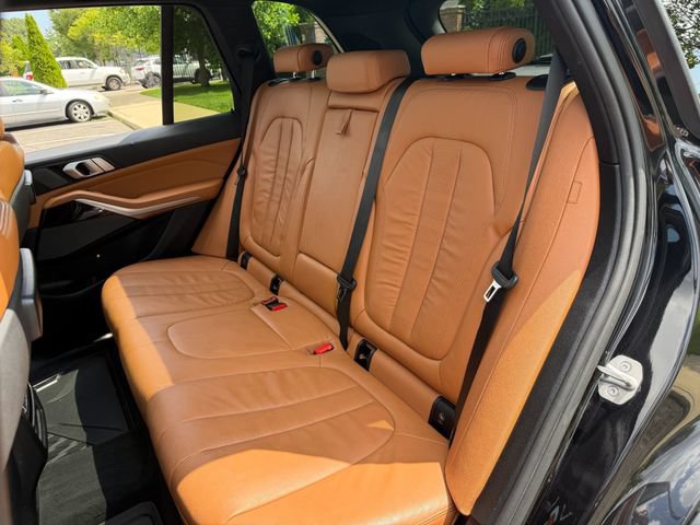 Used 2019 BMW X5 xDrive40i w/ M Sport Package AWD/4WD image 11