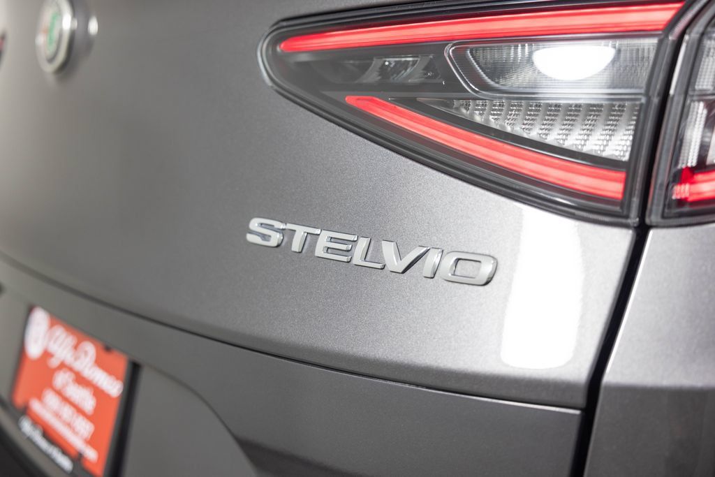 New 2026 Alfa Romeo Stelvio Sprint AWD/4WD image 16