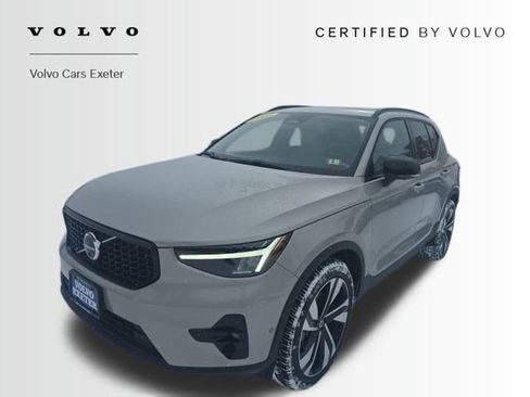 Certified 2023 Volvo XC40 B5 Plus w/ Driver Assist Package image 3