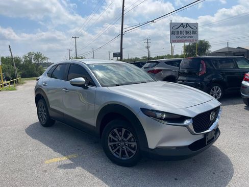 Used 2020 MAZDA CX-30 FWD image 2