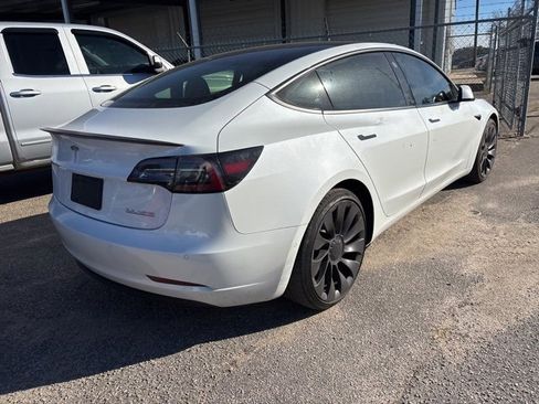 Used 2021 Tesla Model 3 Performance image 4