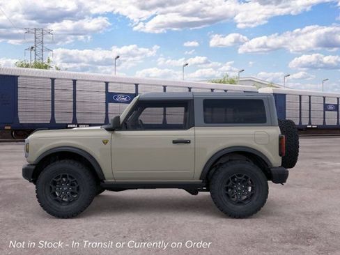 New 2026 Ford Bronco Badlands AWD/4WD image 3