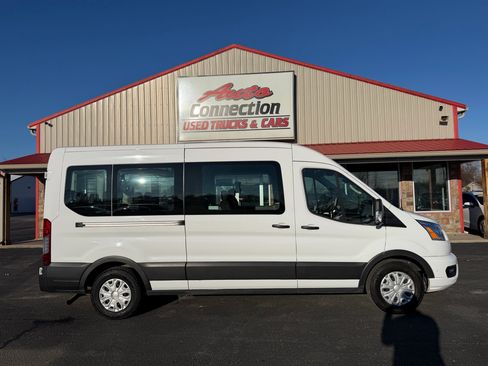Used 2022 Ford Transit 350 XLT image 3