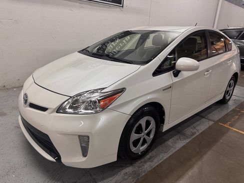 Used 2015 Toyota Prius Four image 3