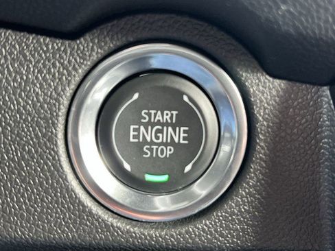 Used 2026 Chevrolet Traverse LT image 16