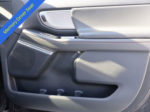 Certified 2025 Ford Expedition Max Active image 9