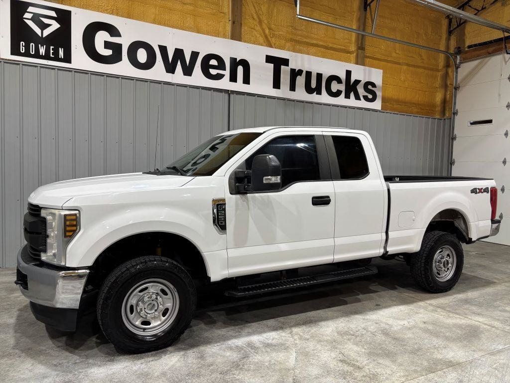 Used 2018 Ford F250 XL w/ Power Equipment Group AWD/4WD image 4