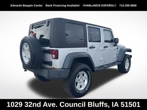 Used 2010 Jeep Wrangler Unlimited Sport AWD/4WD image 7
