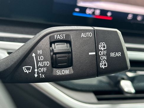 Used 2025 BMW X5 xDrive40i w/ M Sport Package image 34