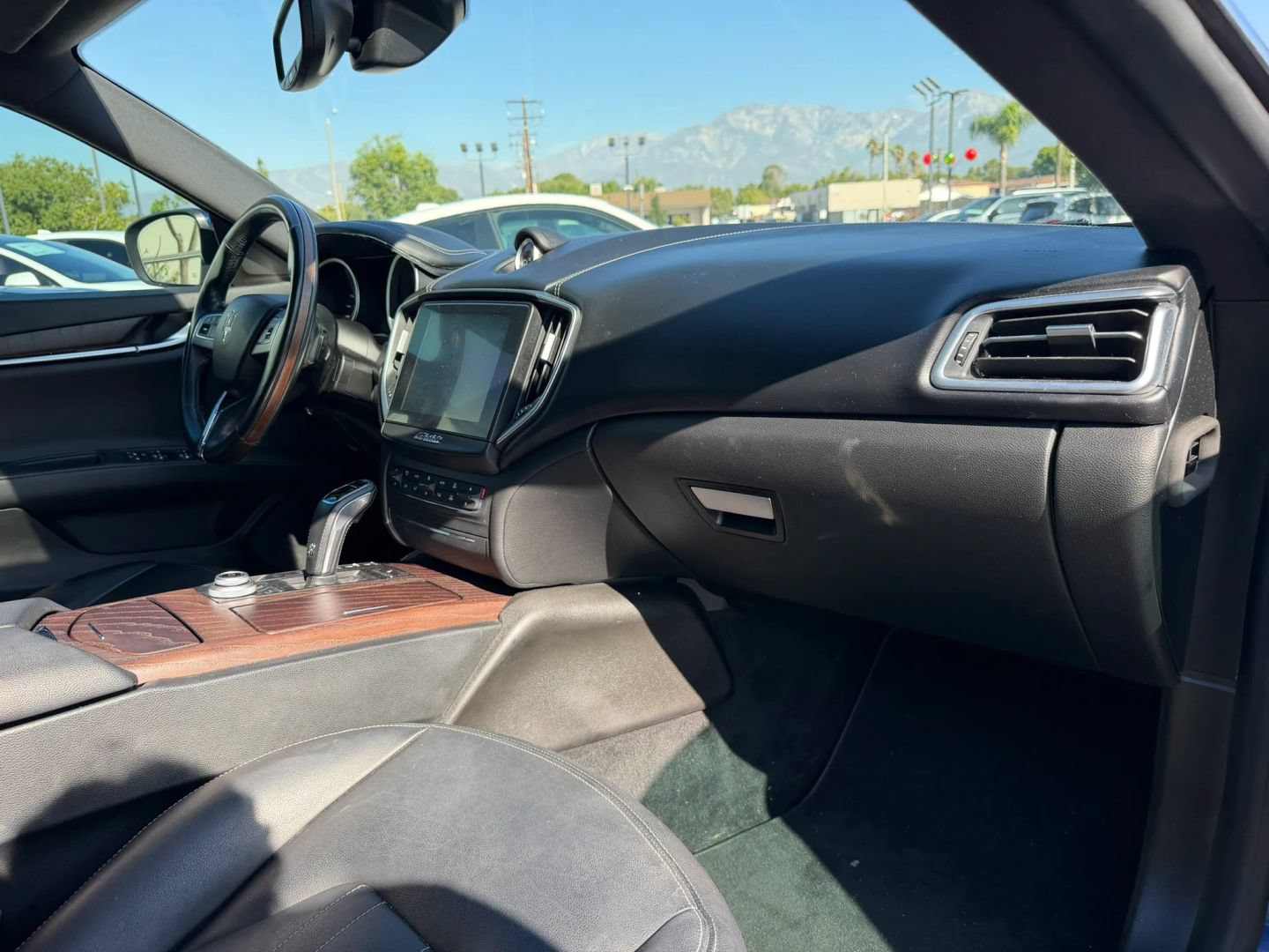 Used 2019 Maserati Ghibli S RWD image 36