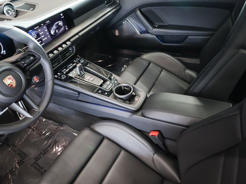 Used 2025 Porsche 911 Carrera 4 GTS image 20