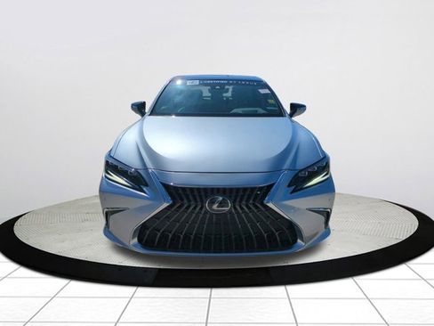 Used 2023 Lexus ES 350 w/ Ultra Luxury Package image 8
