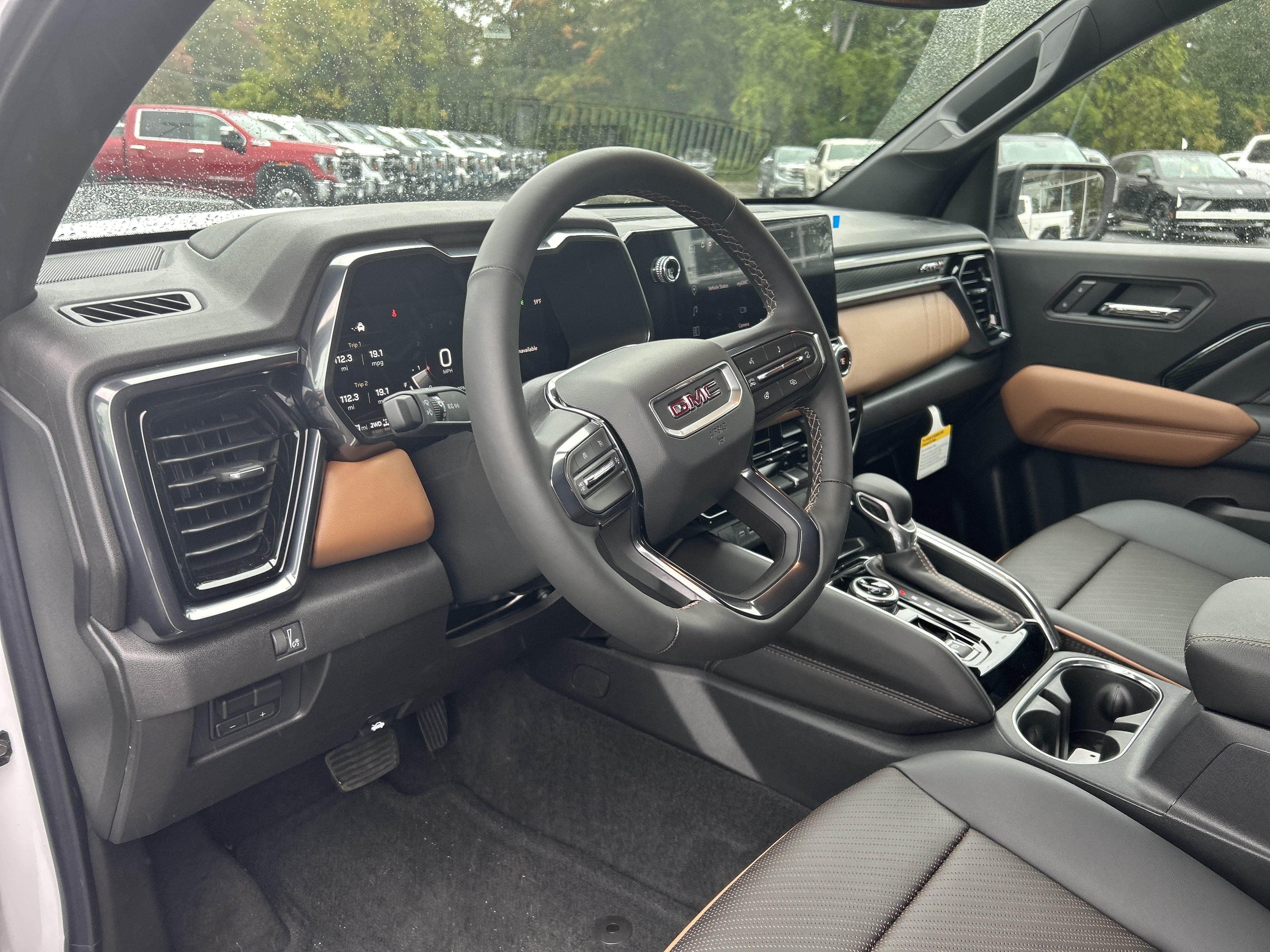 New 2026 GMC Canyon AT4 w/ Technology Plus Package AWD/4WD image 17