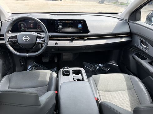 Used 2023 Nissan Ariya FWD image 18