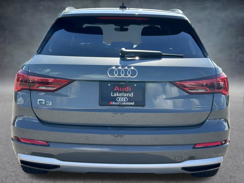 Used 2021 Audi Q3 2.0T Premium w/ Convenience Package AWD/4WD image 4