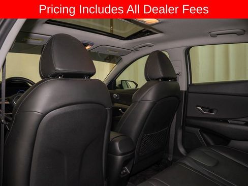 Used 2024 Hyundai Elantra Limited FWD image 10
