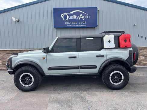 Used 2024 Ford Bronco Badlands w/ Sasquatch Package AWD/4WD image 1