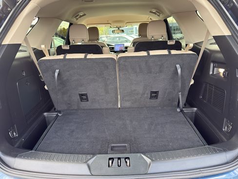 Used 2020 Ford Explorer XLT w/ Equipment Group 202A image 38