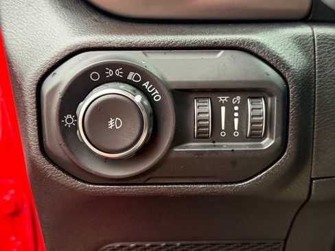 Used 2020 Jeep Wrangler Unlimited Sport S image 28