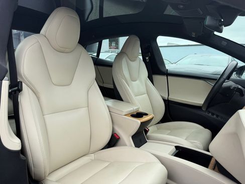Used 2020 Tesla Model S Long Range Plus image 33