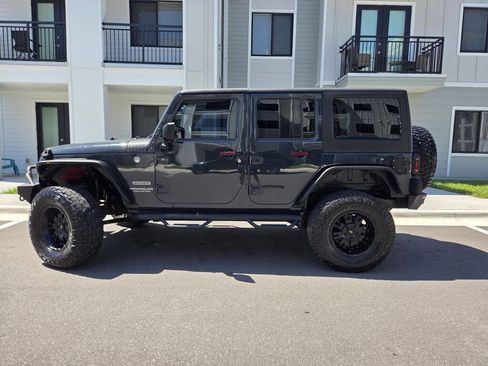 Used 2017 Jeep Wrangler Unlimited Sport w/ Quick Order Package 24S AWD/4WD image 10