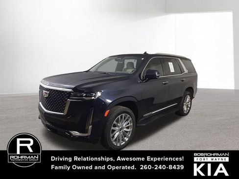 Used 2022 Cadillac Escalade Premium Luxury image 1
