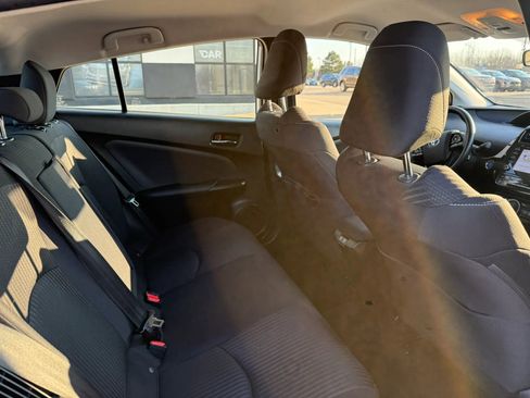 Used 2022 Toyota Prius Prime LE image 22