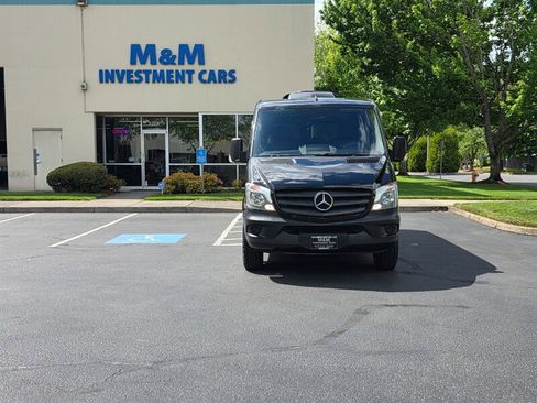 Used 2016 Mercedes-Benz Sprinter 2500 image 46