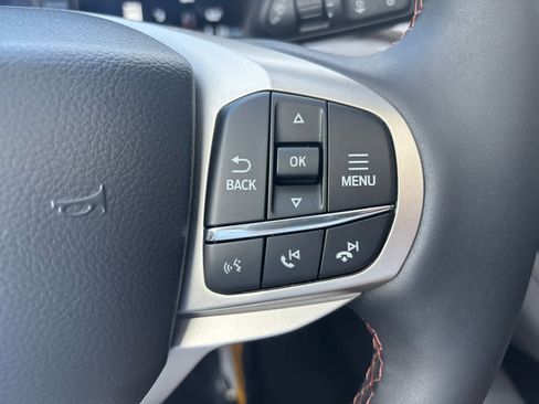 New 2025 Ford Explorer Active w/ Active Comfort Package image 16