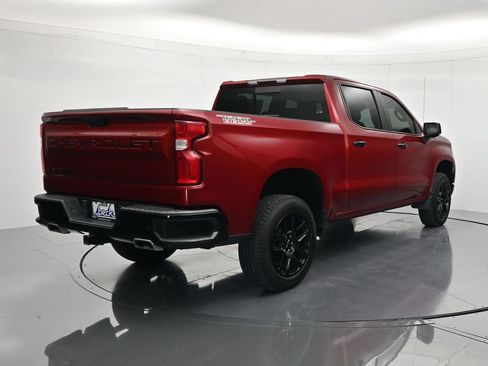 Used 2022 Chevrolet Silverado 1500 LT Trail Boss w/ LT Trail Boss Premium Package AWD/4WD image 5