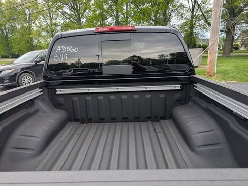 New 2026 Nissan Frontier SV w/ SV Convenience Package AWD/4WD image 10