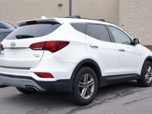 Used 2017 Hyundai Santa Fe Sport image 5