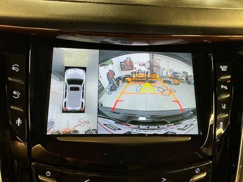 Used 2015 Cadillac Escalade Luxury AWD/4WD image 24